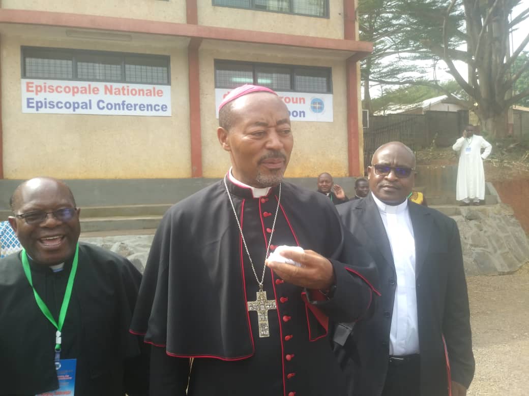 Cameroun- Annonce de la bonne nouvelle : Mgr. Sosthène Léopold Bayemi révèle les nouveaux défis de la communication catholique 1