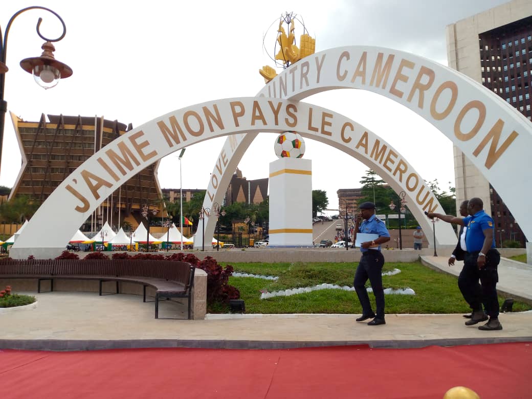 Cameroun- Monument le PATRIOTE : "Aucune ingéniosité, aucune inventivité, juste rien!" pense Faustin Junior Embolo 1