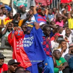 Les supporters de Bamboutos FC de Mbouda dans la déception après le but
