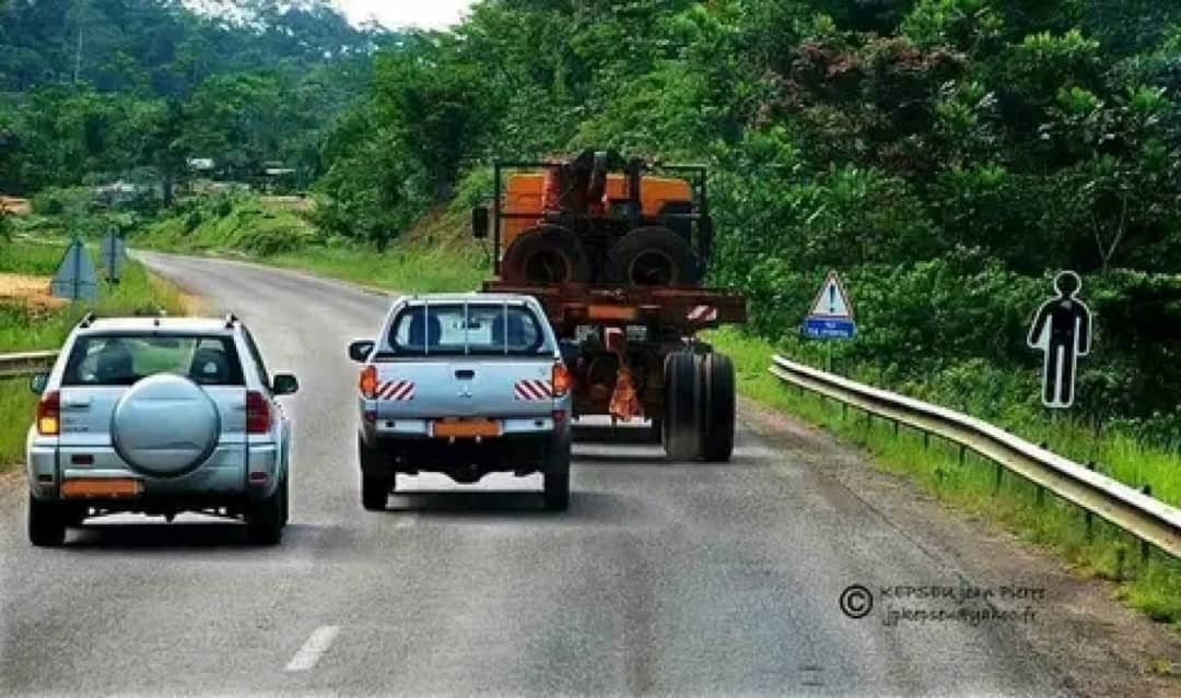 Cameroun- Route Bekoko- Nkongsamba- Pont du Nkam:  Les travaux d'urgence supplémentaires en réalisation 1