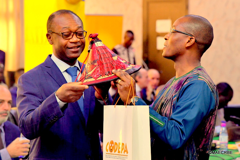 SIAO 2023: LE MINPMEESA CONDUIT LES ARTISANS CAMEROUNAIS 2