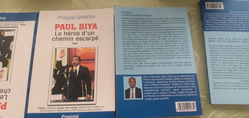 Dédicace: Phillipe Ganfeh présente Paul Biya comme «  Le héros d’un chemin escarpé » 3