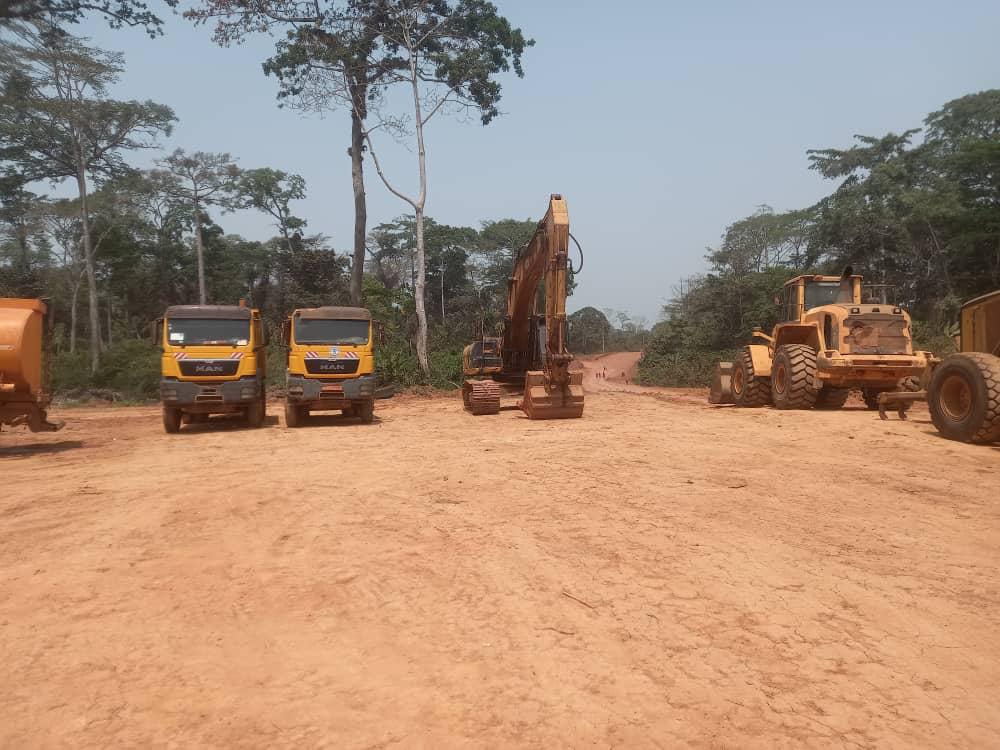Cameroun Route EkongBengbis Arab Contractor avance contre vents et
