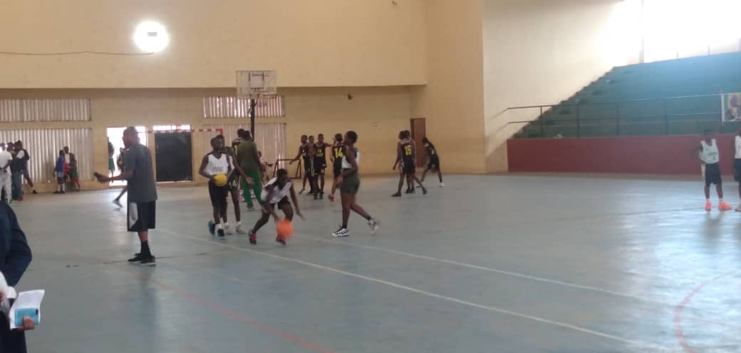 Basketball et BMX: Les jeunes filles et garçons prennent part au Only Camp de Yaoundé 1