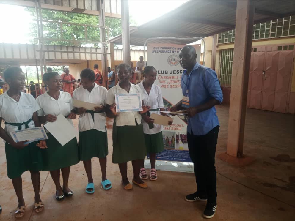 Cameroun- Promotion pour une jeunesse scolaire responsable: Les meilleurs clubs JESCORE primés dans les écoles 1