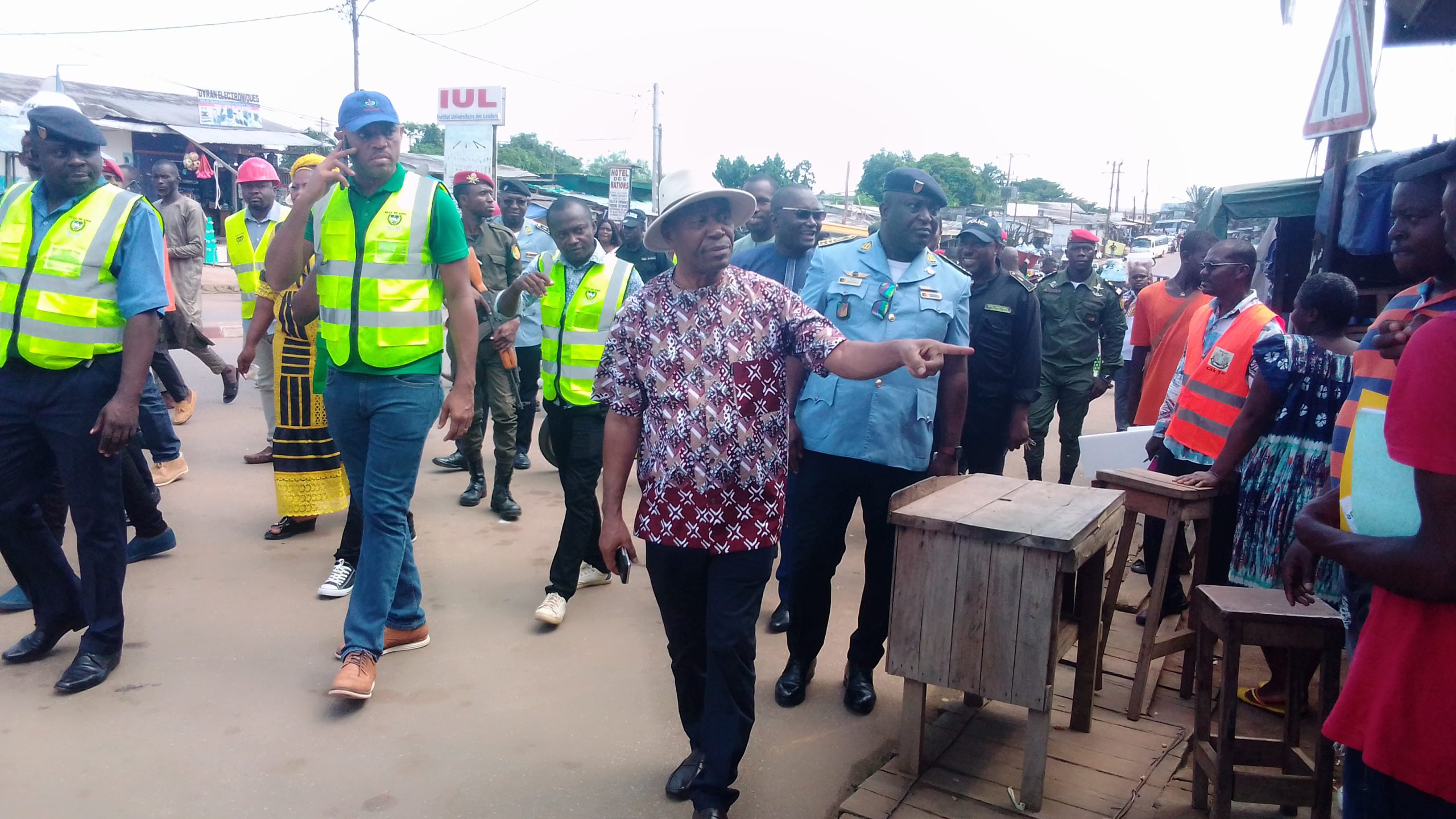 Cameroun-Guy Emmanuel SABIKANDA en guerre contre le désordre urbain à Kribi 7