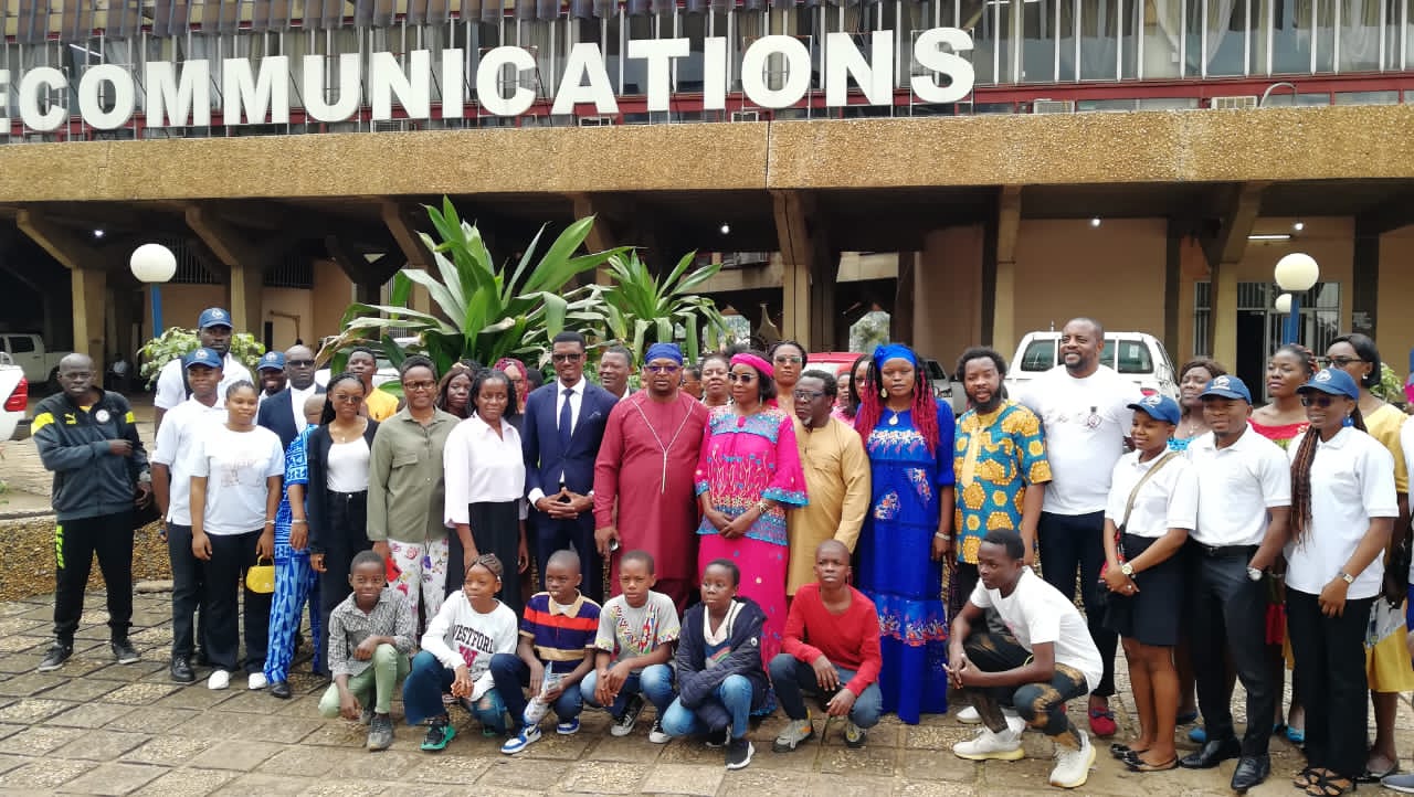Cameroun- 52 semaines femme et digital : la jeunesse enrichie 1