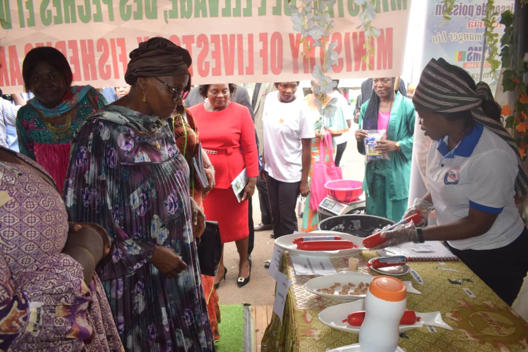 Cameroun-JIF 2024 : Marie-Thérèse Abena Ondoa apprécie l’ingéniosité des femmes 1