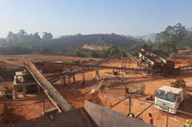 Cameroun – Construction de la Ring-Road sur la section Ndu-Nkambe: La centrale de concassage installée 1