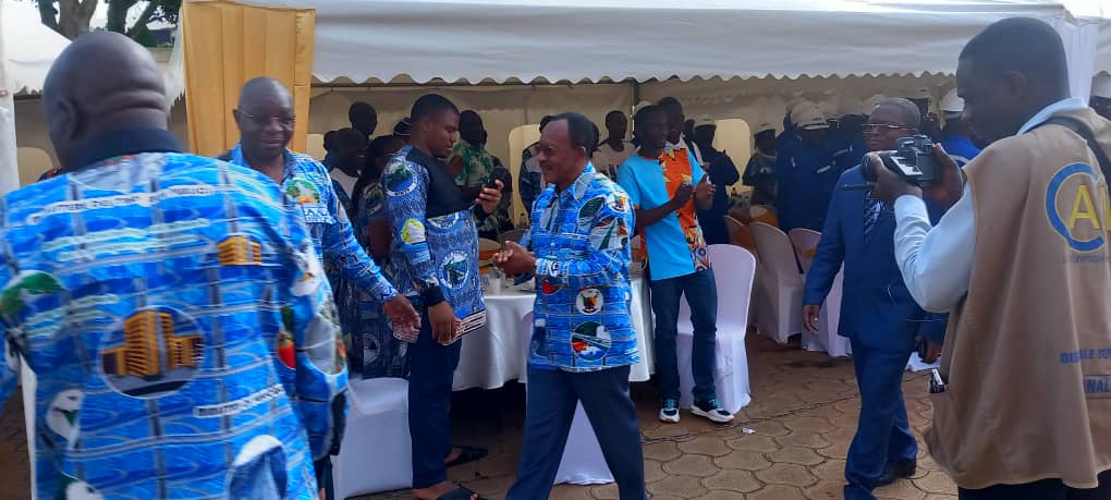 Cameroun - Entre le MINTP et son personnel : l'harmonie règne  1