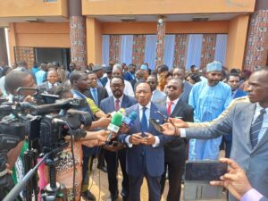 Cameroun- Travaux publics: le Mintp vise 600 km de routes construites et réhabilitées cette année 4