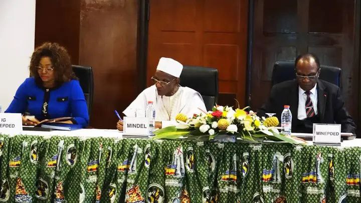 Cameroun -Bourse Nationale des Déchets : HELE Pierre peaufine une stratégie avec les maires de ville 1