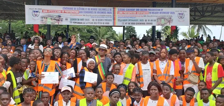 Cameroun- "Merci Monsieur le Maire" les mots des 1800 stagiaires au Maire de la ville de Kribi 13