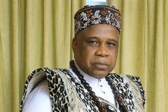 Cameroun - Présidentielle 2025: Sa Majesté Célestin BEDZIGUI invite Issa Tchiroma à s'aligner derrière BELLO BOUBA 1