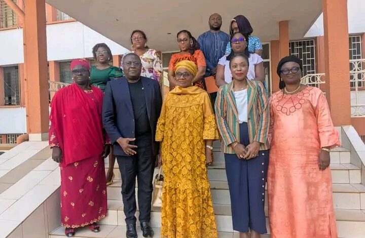 Cameroun - 𝐏𝐫𝐨𝐦𝐨𝐭𝐢𝐨𝐧 𝐝𝐞 𝐥'𝐀𝐫𝐭 𝐞𝐭 𝐝𝐞 𝐥'𝐀𝐮𝐭𝐨𝐧𝐨𝐦𝐢𝐬𝐚𝐭𝐢𝐨𝐧 𝐝𝐞𝐬 𝐅𝐞𝐦𝐦𝐞𝐬 : 𝐋𝐞 𝐂𝐞𝐧𝐭𝐫𝐞 𝐆𝐚𝐚𝐫𝐚𝐚𝐝𝐣𝐢 reçu  𝐚𝐮 𝐌𝐈𝐍𝐏𝐑𝐎𝐅𝐅. 3