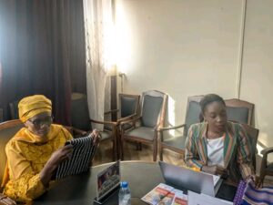 Cameroun - 𝐏𝐫𝐨𝐦𝐨𝐭𝐢𝐨𝐧 𝐝𝐞 𝐥'𝐀𝐫𝐭 𝐞𝐭 𝐝𝐞 𝐥'𝐀𝐮𝐭𝐨𝐧𝐨𝐦𝐢𝐬𝐚𝐭𝐢𝐨𝐧 𝐝𝐞𝐬 𝐅𝐞𝐦𝐦𝐞𝐬 : 𝐋𝐞 𝐂𝐞𝐧𝐭𝐫𝐞 𝐆𝐚𝐚𝐫𝐚𝐚𝐝𝐣𝐢 reçu  𝐚𝐮 𝐌𝐈𝐍𝐏𝐑𝐎𝐅𝐅. 4