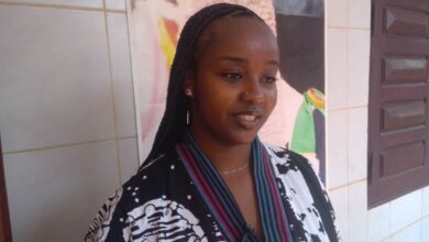 Cameroun - Hommage: La petite fille du Professeur Joseph OWONA se lâche 1