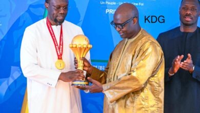 Le trophée de la CAN 2025 présenté au Premier ministre Sonko 2