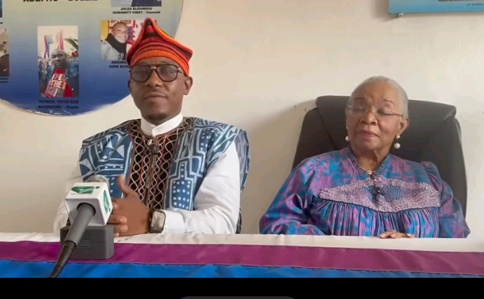 Cameroun : un activiste interpelle le président sur des violations présumées 1