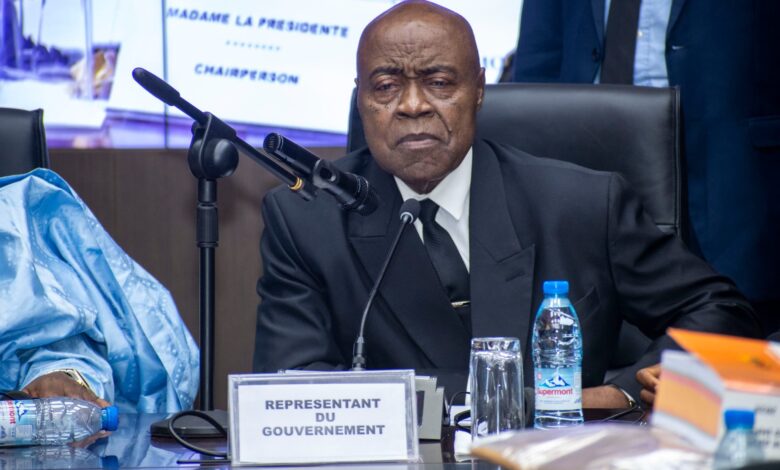Le ministre Bidoung Mkpatt suspend un cadre pour manquements déontologiques 1