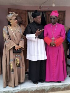 Cameroun - Sanctuaire Saint Joseph d'Esse: Une maison des pèlerins en cours de téléchargement 6