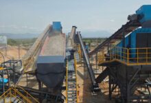 Cameroun - Reconstruction de la section Pont Salah-Entrée village Ouro Andre : l’entreprise CFHEC effectue un essai à blanc de sa centrale de concassage 14