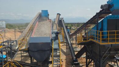 Cameroun - Reconstruction de la section Pont Salah-Entrée village Ouro Andre : l’entreprise CFHEC effectue un essai à blanc de sa centrale de concassage 18