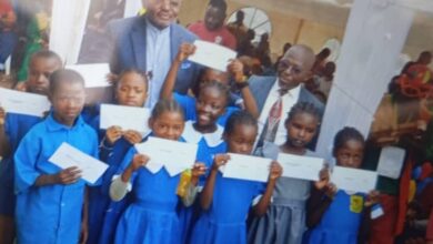 Cameroun- Rentrée scolaire 2026 - 2027 : L’ Honorable Paul Éric DJOMGOUE offre 300 bourses scolaires aux meilleurs élèves de Yaoundé 2 2